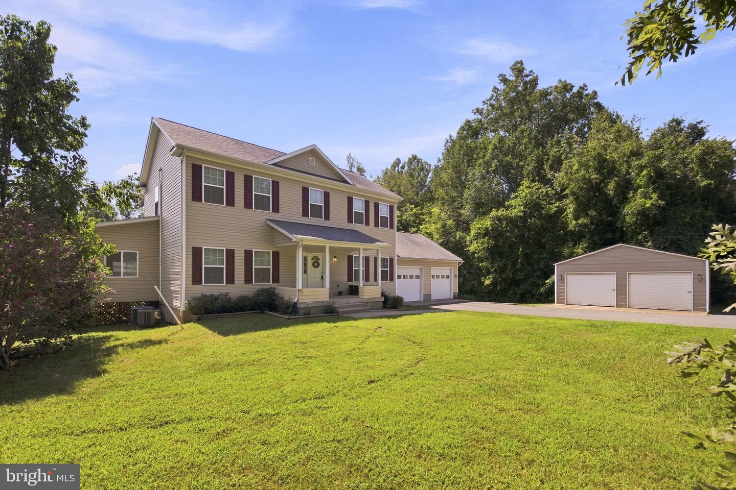 8020 Robert E Lee Dr — photo