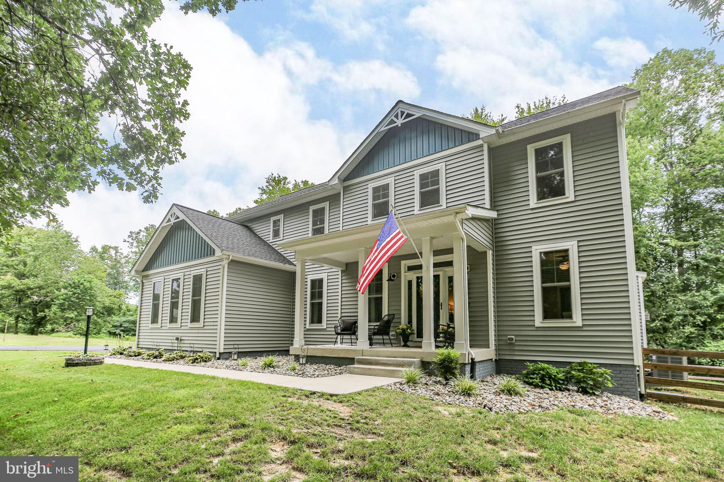 7117 Pullen Dr — photo