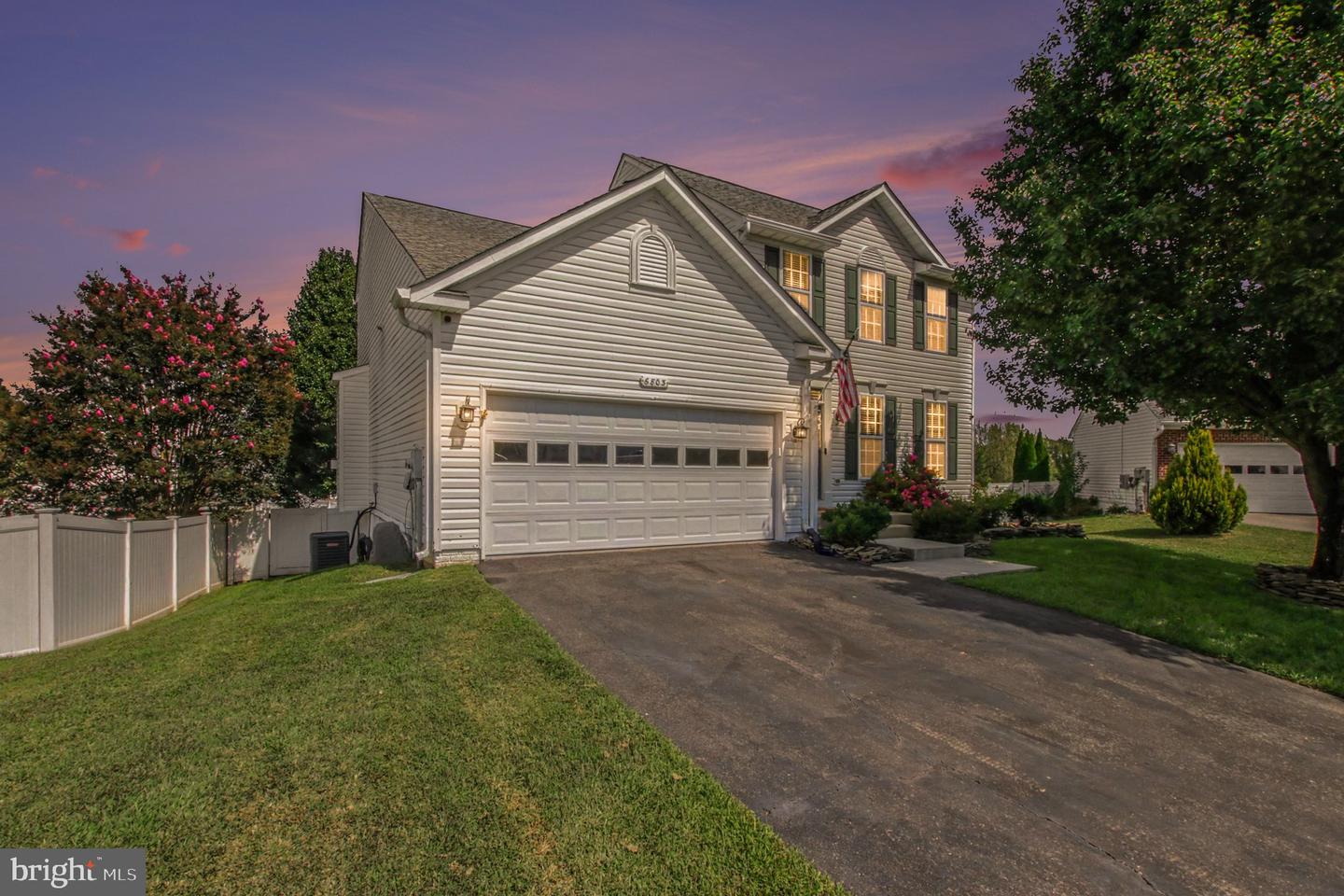 6803 Baldwin Ct — photo