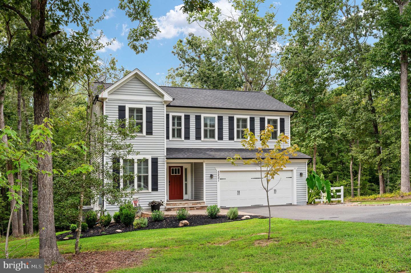 5221 Wyndemere Cir — photo