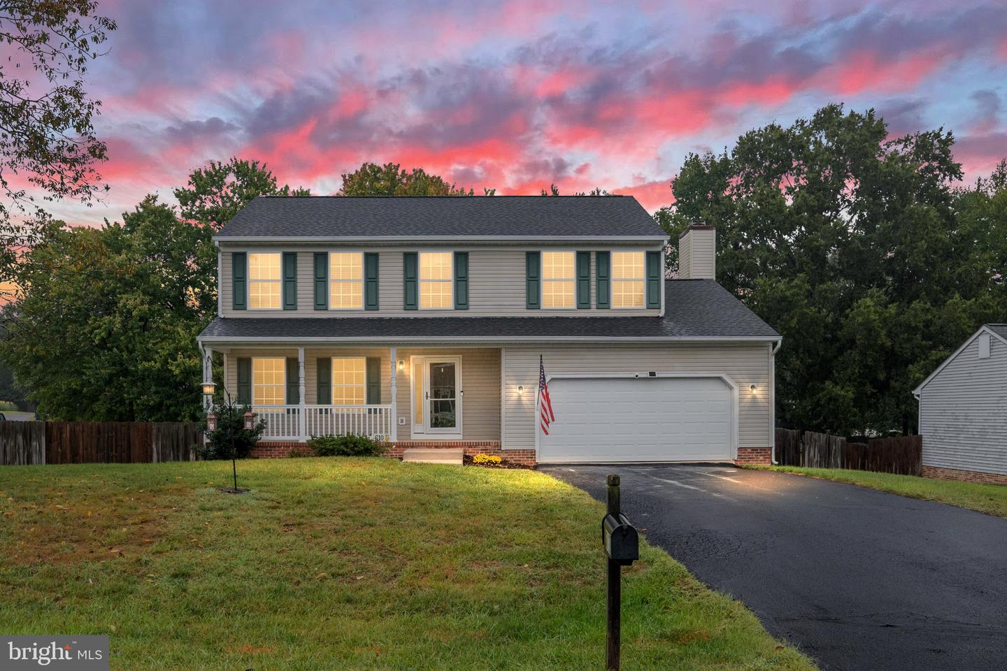 610 Montrose Dr — photo