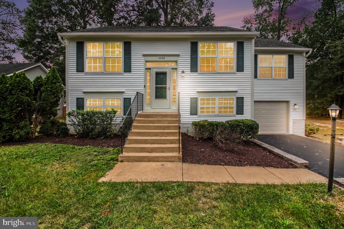 10126 Sharon Springs Dr — photo