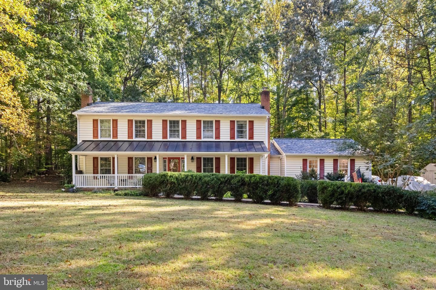 202 Woodfield Dr — photo