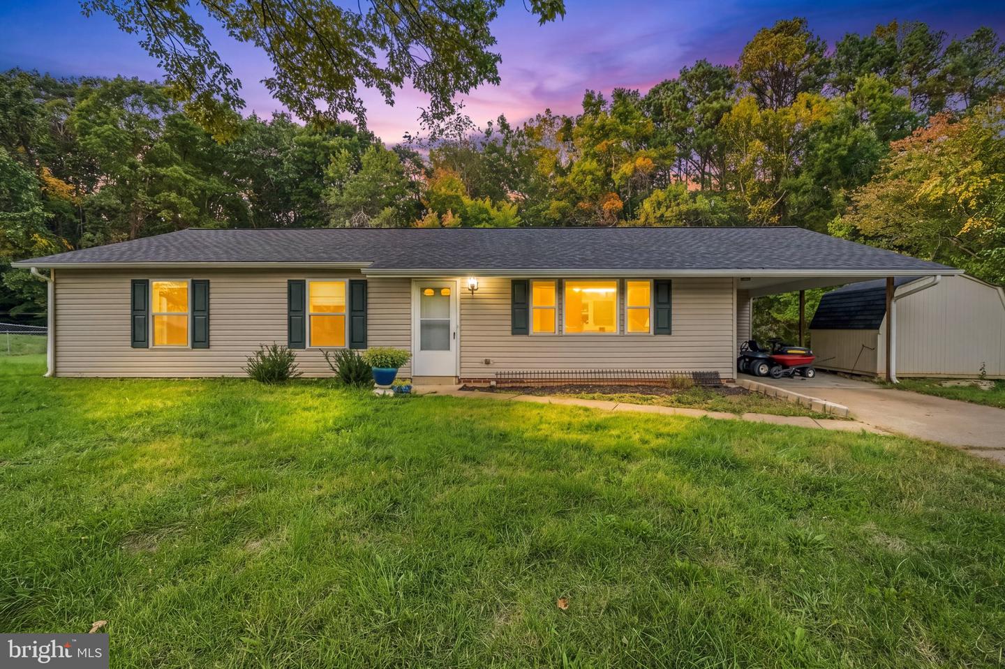 139 Winewood Dr — photo