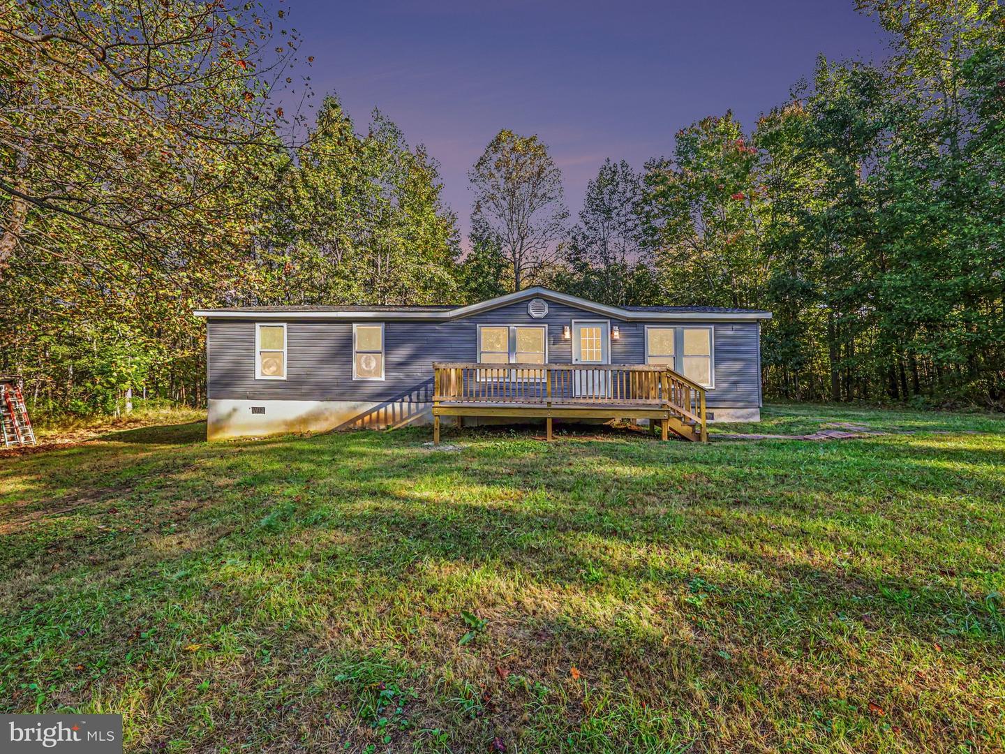 10101 Hummingbird Ln — photo