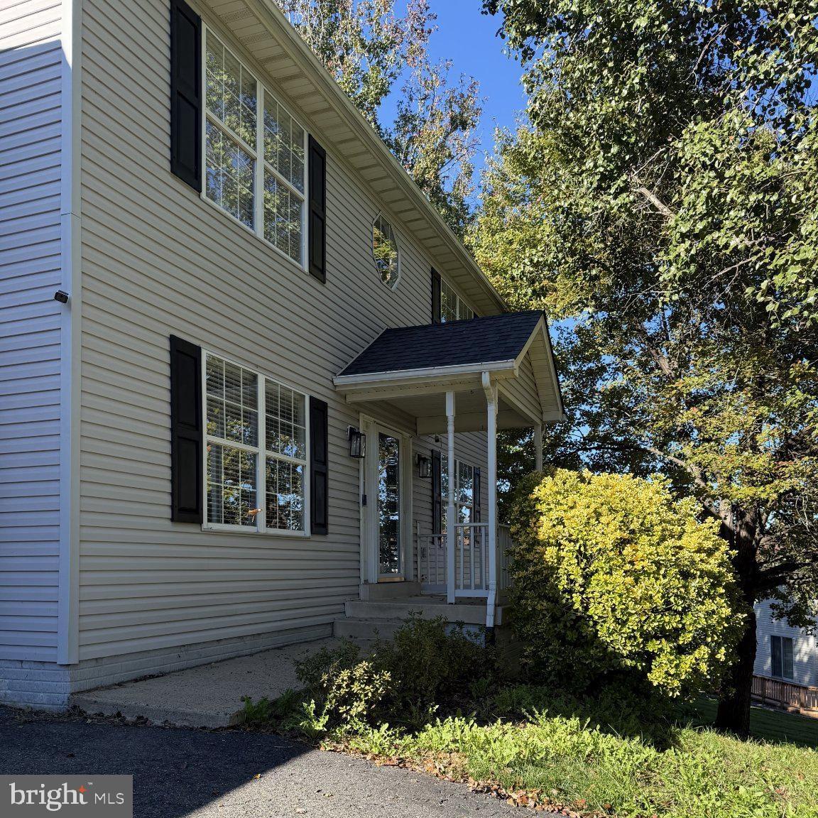 6703 Batte Ct — photo