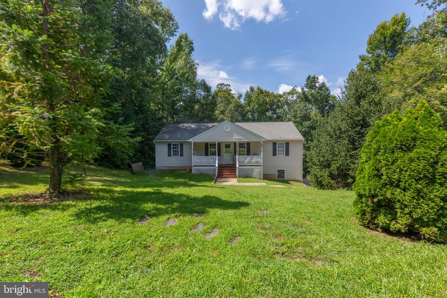 315 Sandy Ridge Road, Fredericksburg, VA 22405 — photo 2