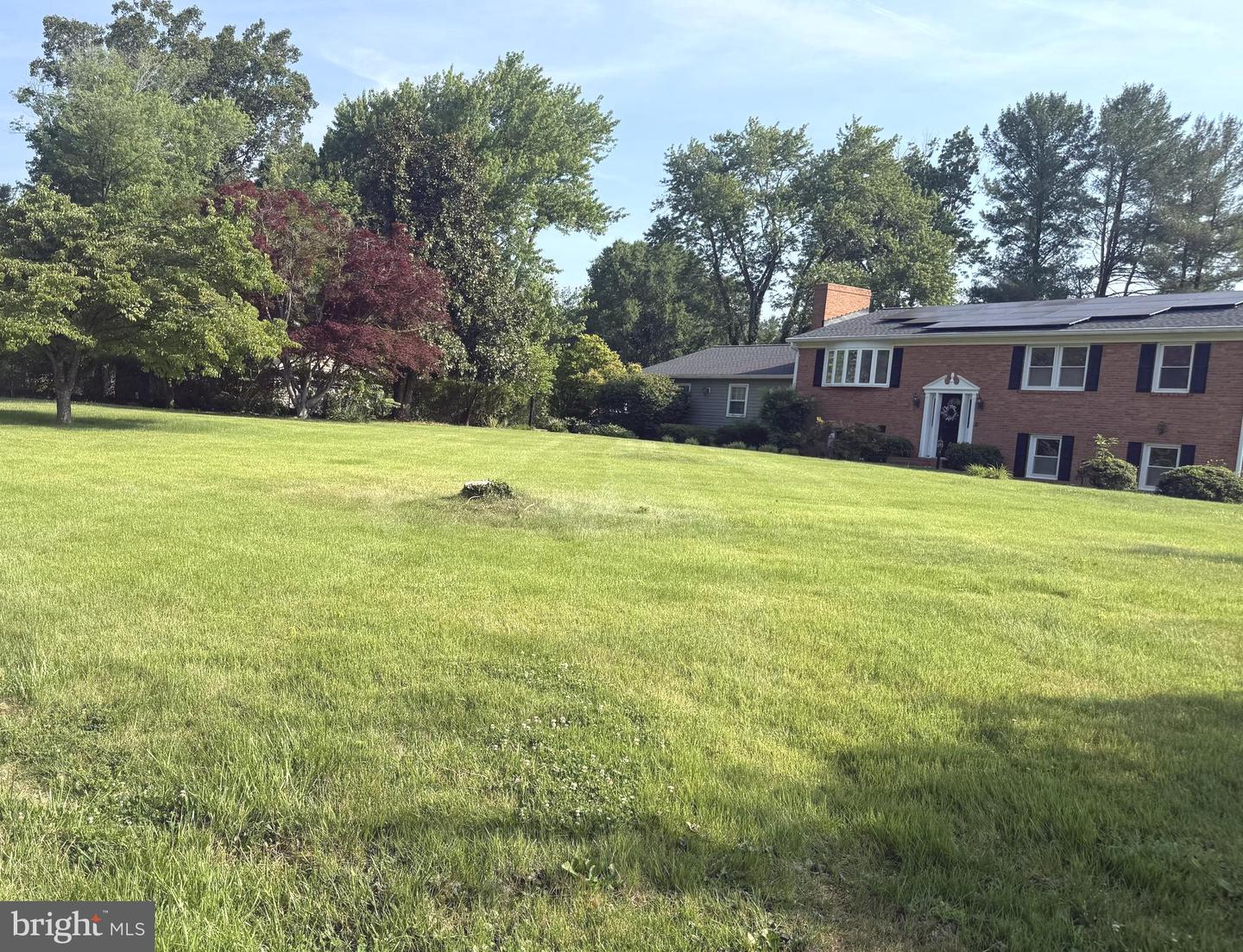 301 Ingleside Dr — photo