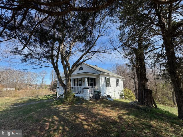 1588 Mountain View Rd — photo