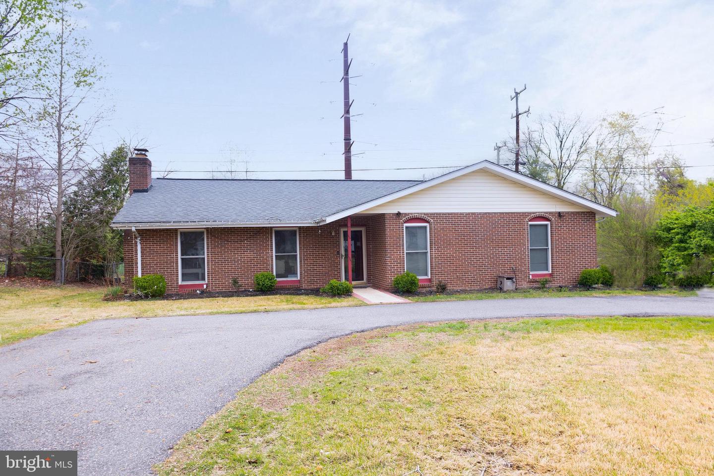 1205 Aquia Dr — photo