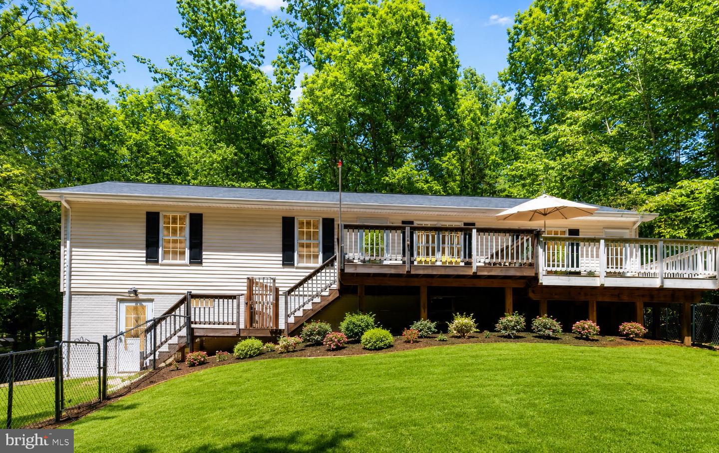 45 Holden Ln — photo