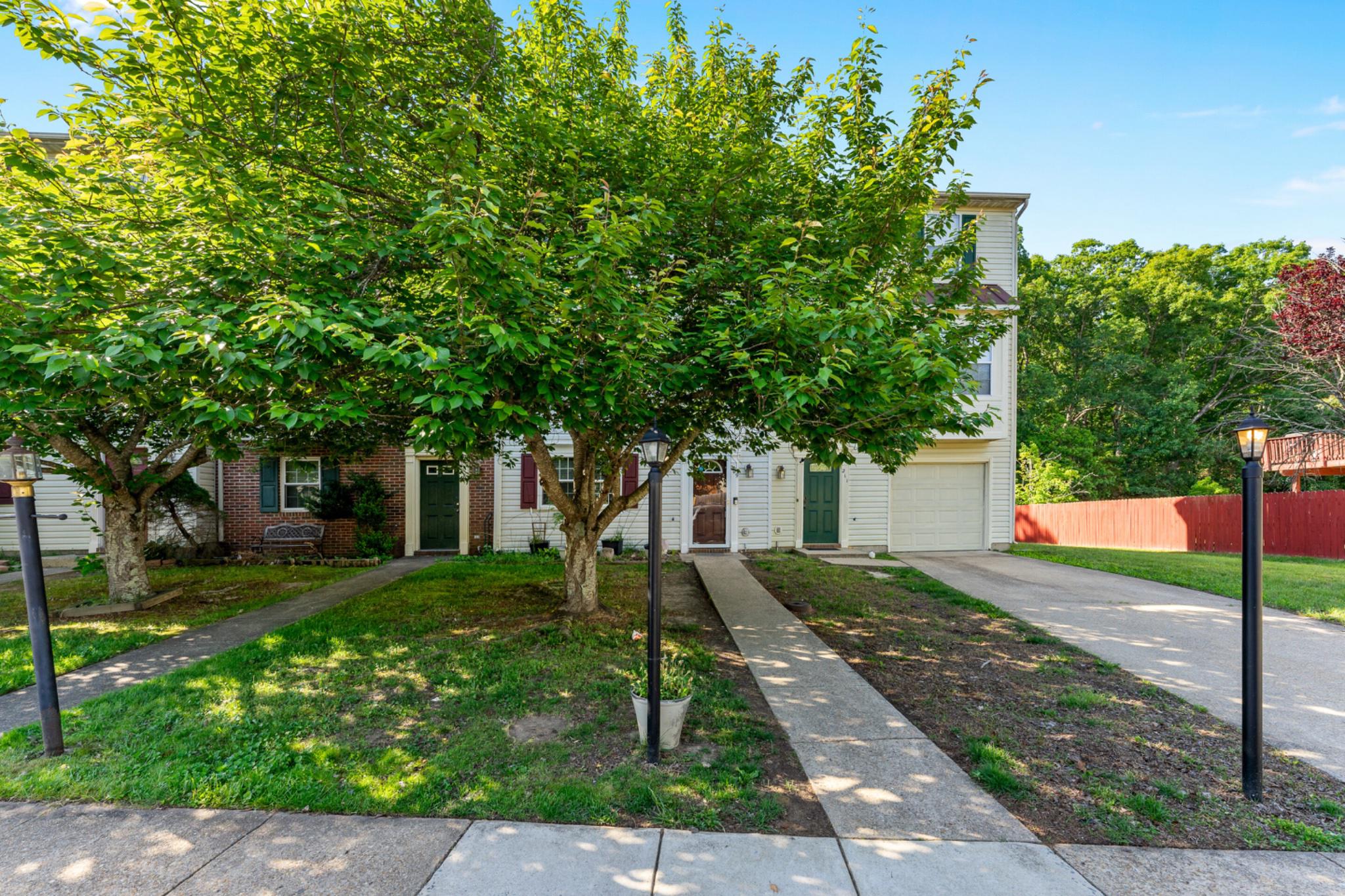 209 Clint Ln — photo