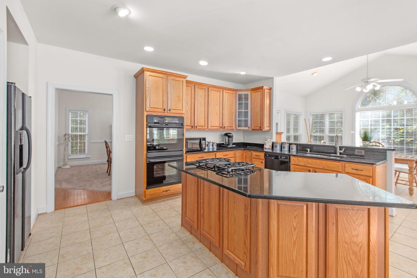425 Gentle Breeze Cir — photo