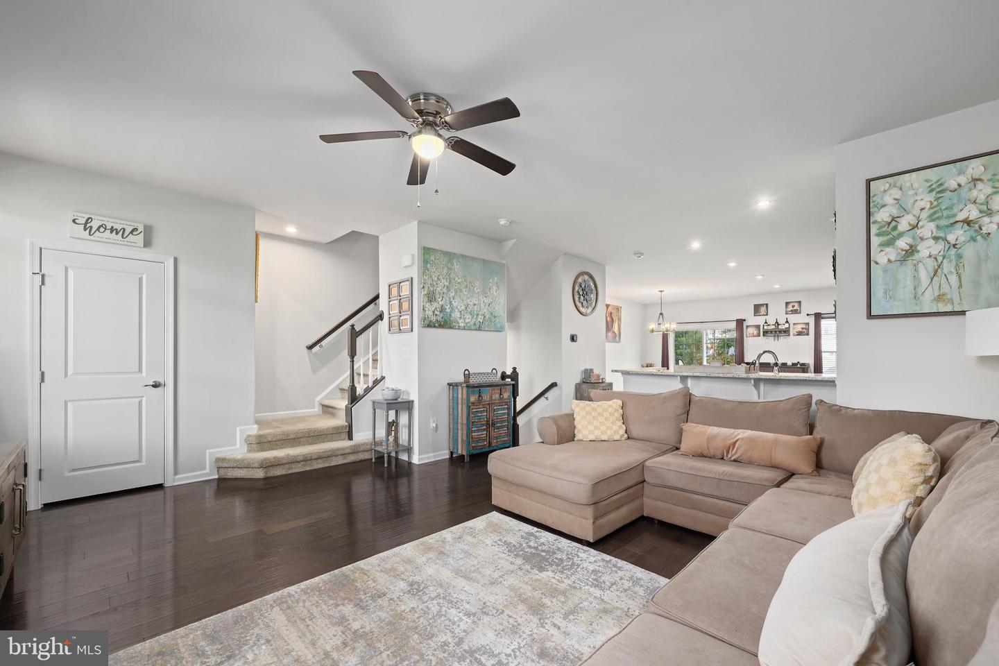 206 Landing Dr — photo