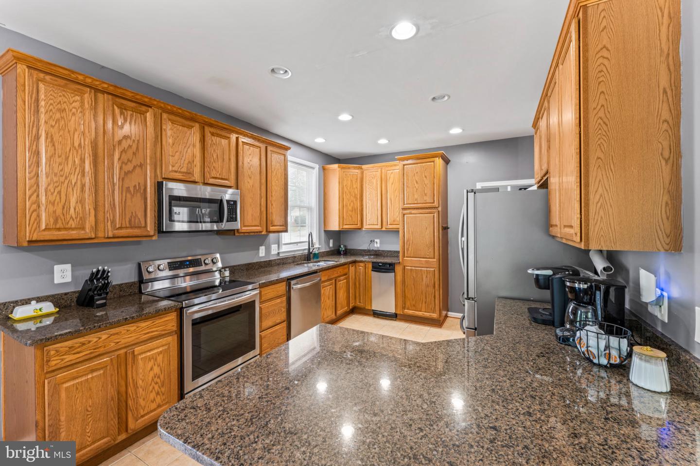 1015 Julian Dr — photo