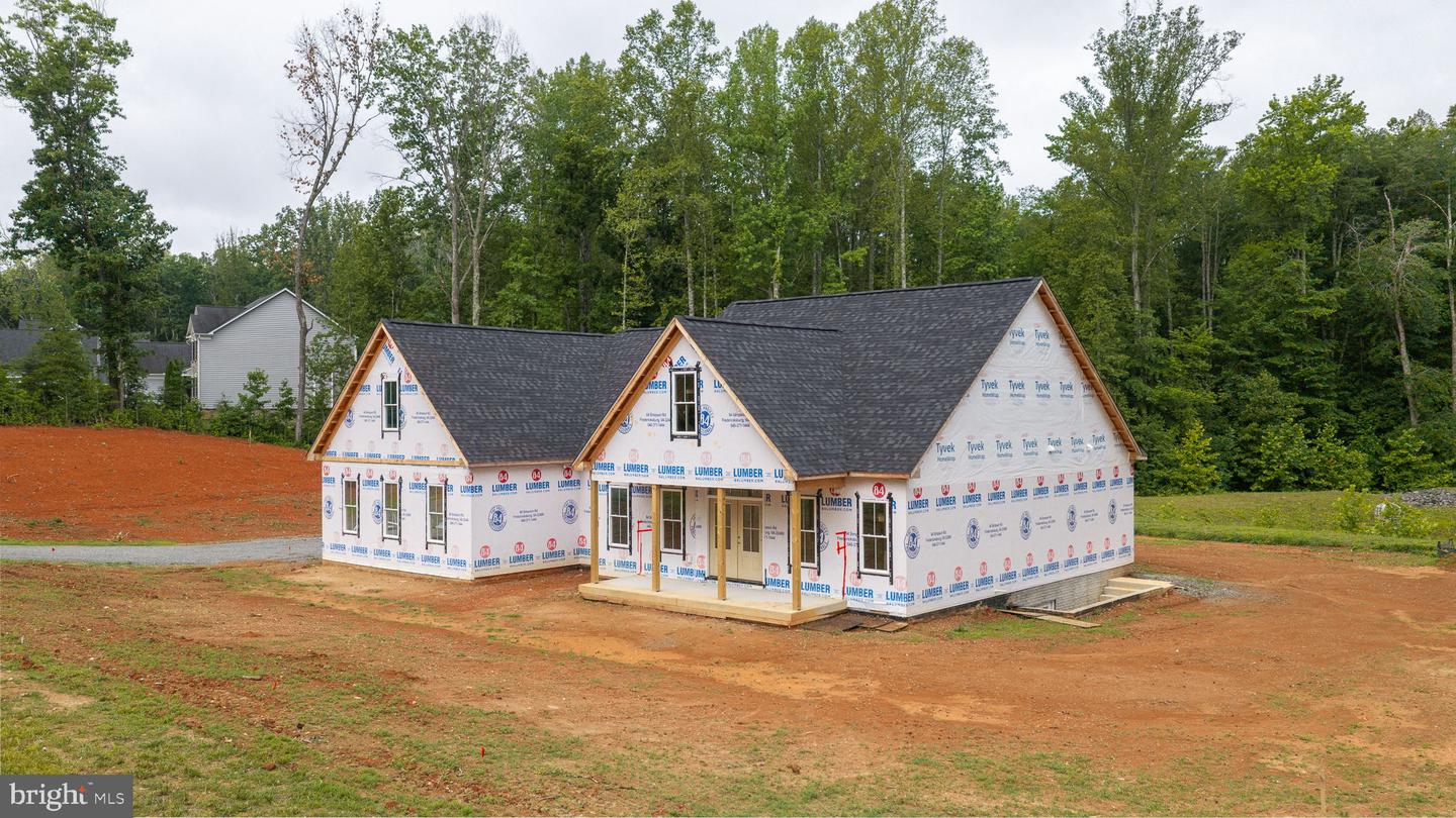 38 Dahlia Ln — photo