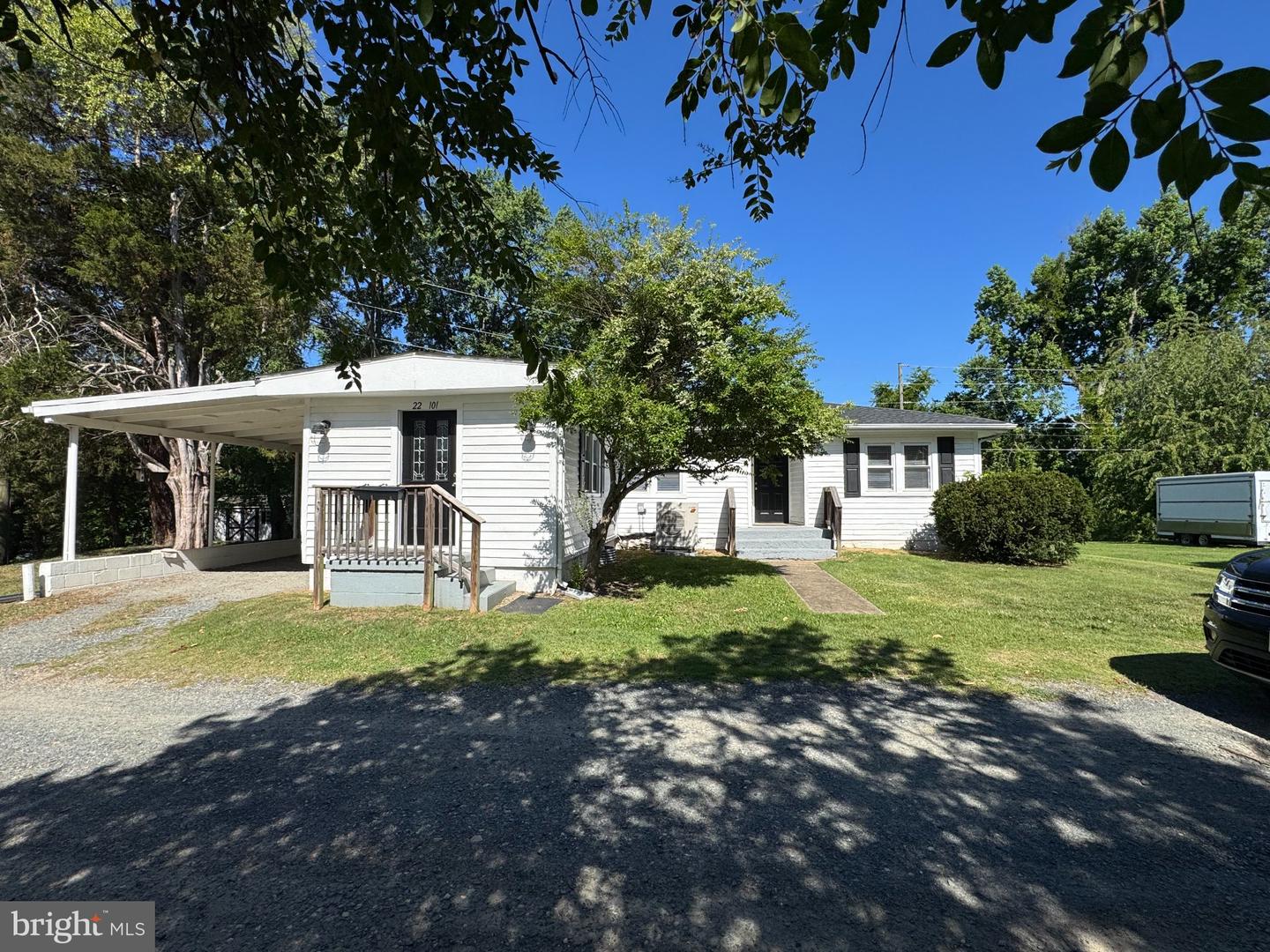 22 Sunnyside Dr #101 — photo