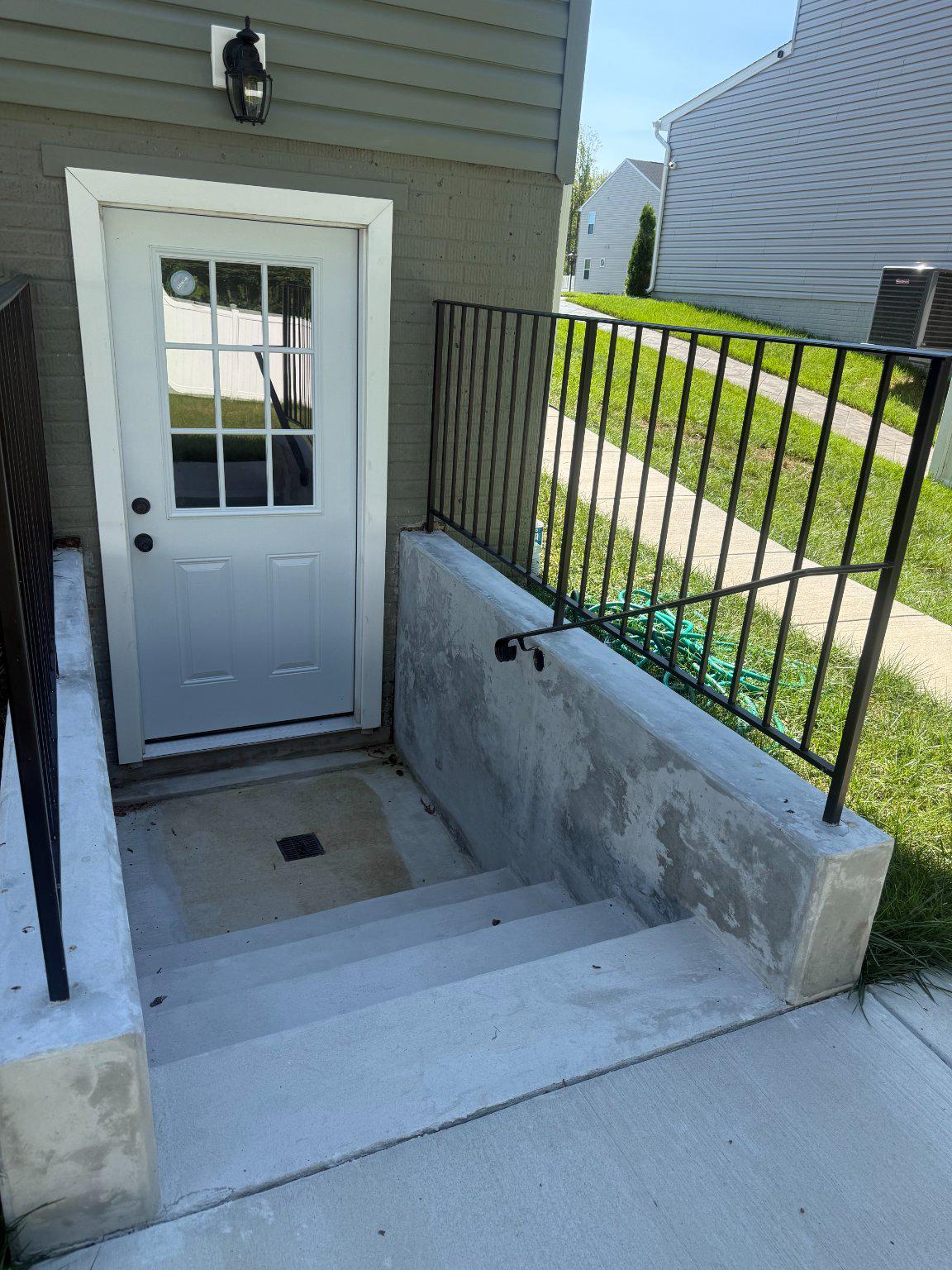 512 Rivers Edge Dr #Basement — photo