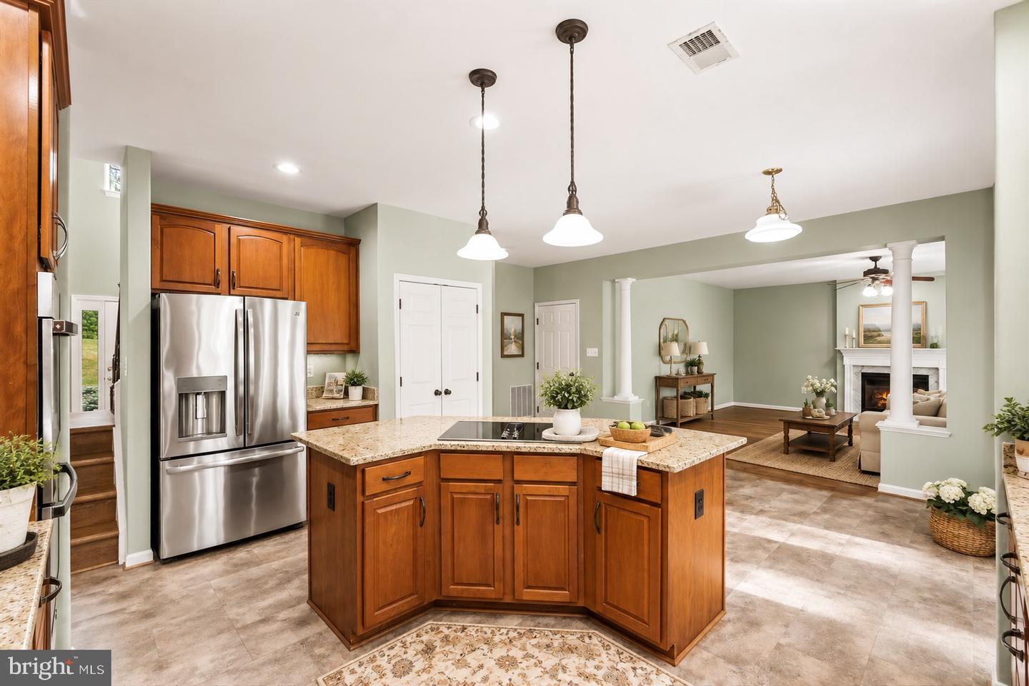 59 Twin Hill Ln — photo