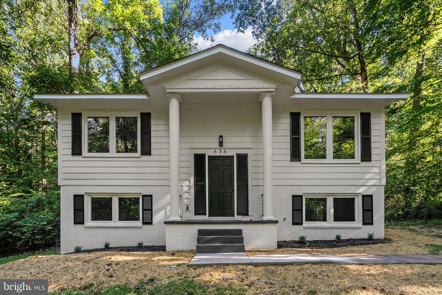 636 Holly Corner Rd — photo