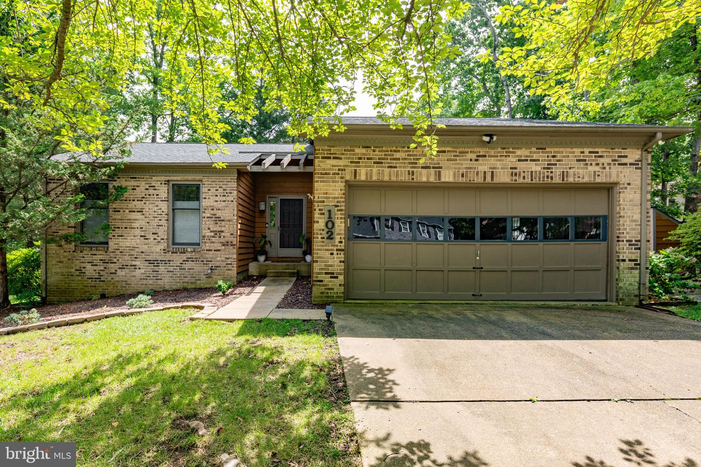 102 Glenwood Ave — photo
