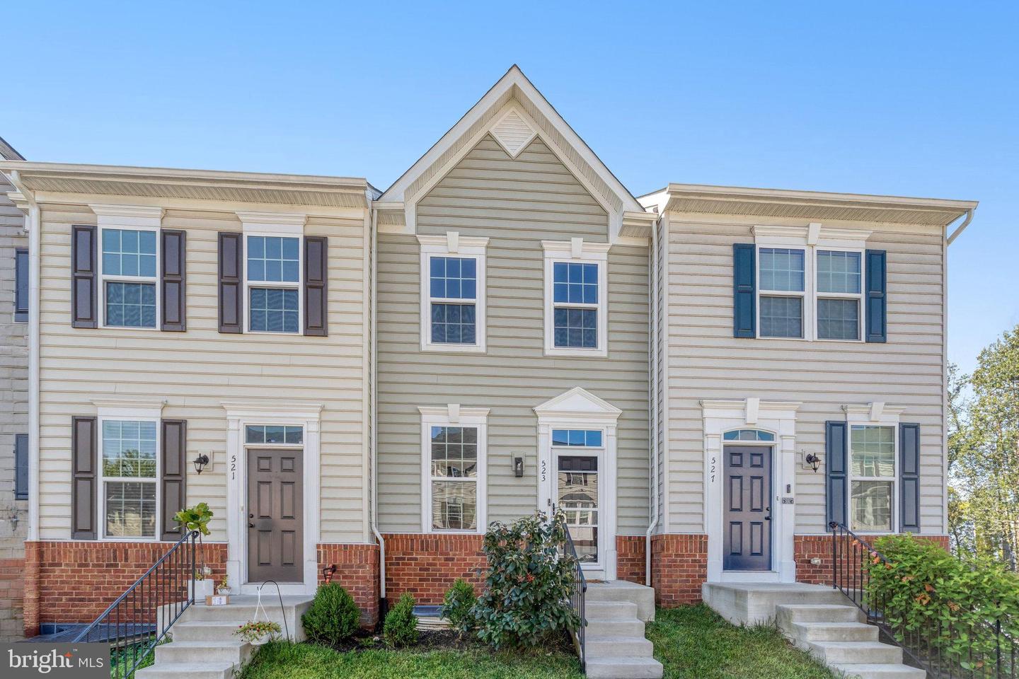 523 View Point Way — photo