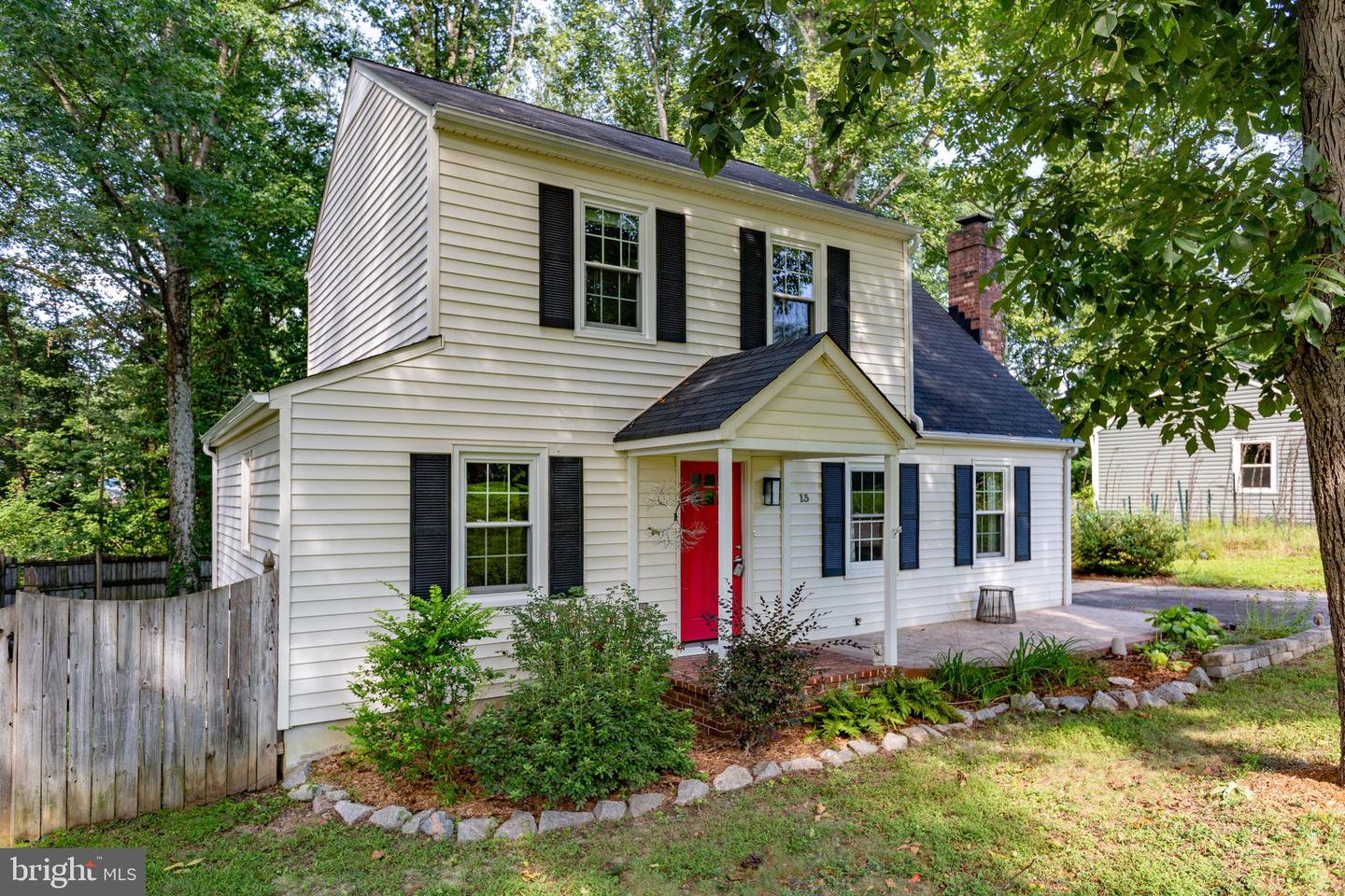 13 Cherry Laurel — photo