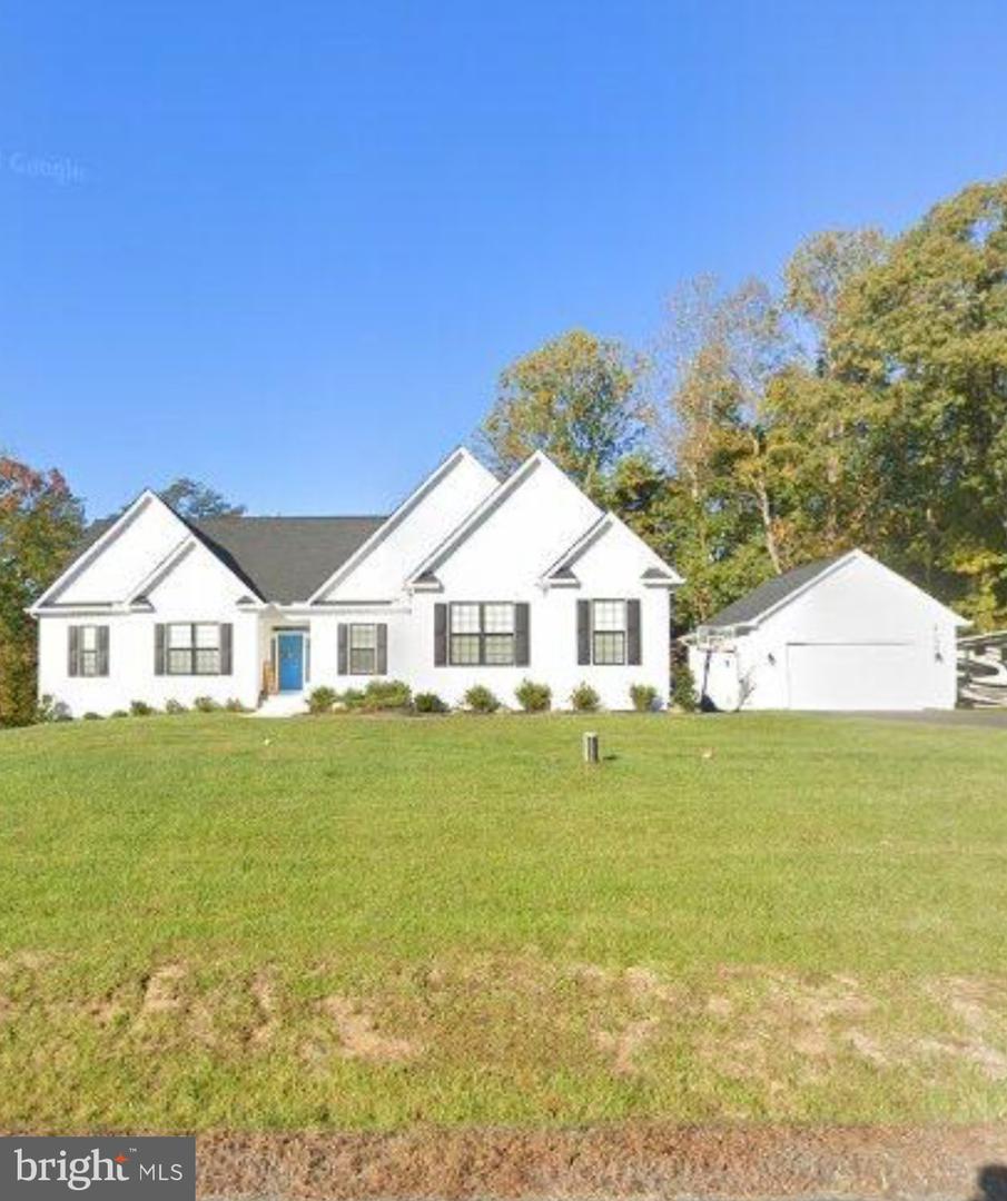 30 Hopewell Dr — photo