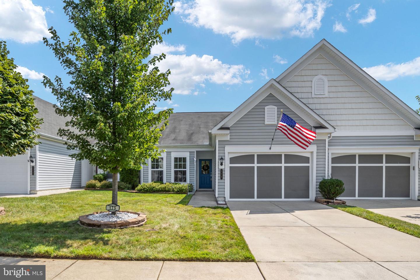 175 Hyannis Pl — photo