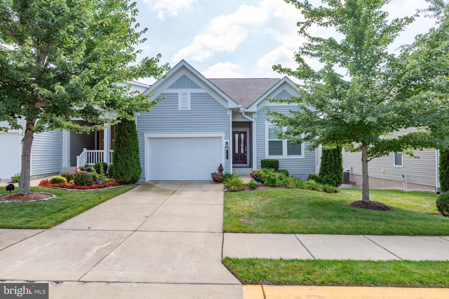 128 Castle Hill Dr — photo