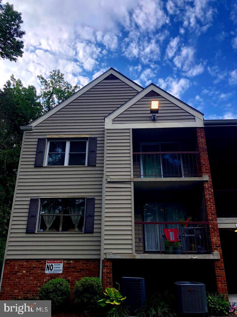 202 Buckingham Ln #301 — photo