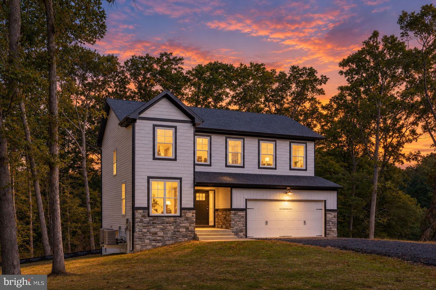 18 Tara Ln — photo