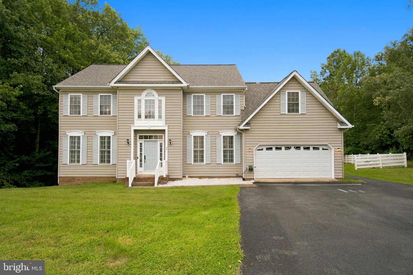 24 Pebble Pl — photo