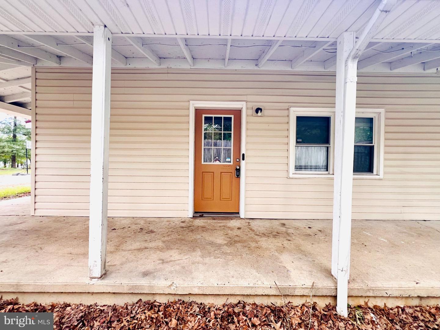 208 Telegraph Rd — photo
