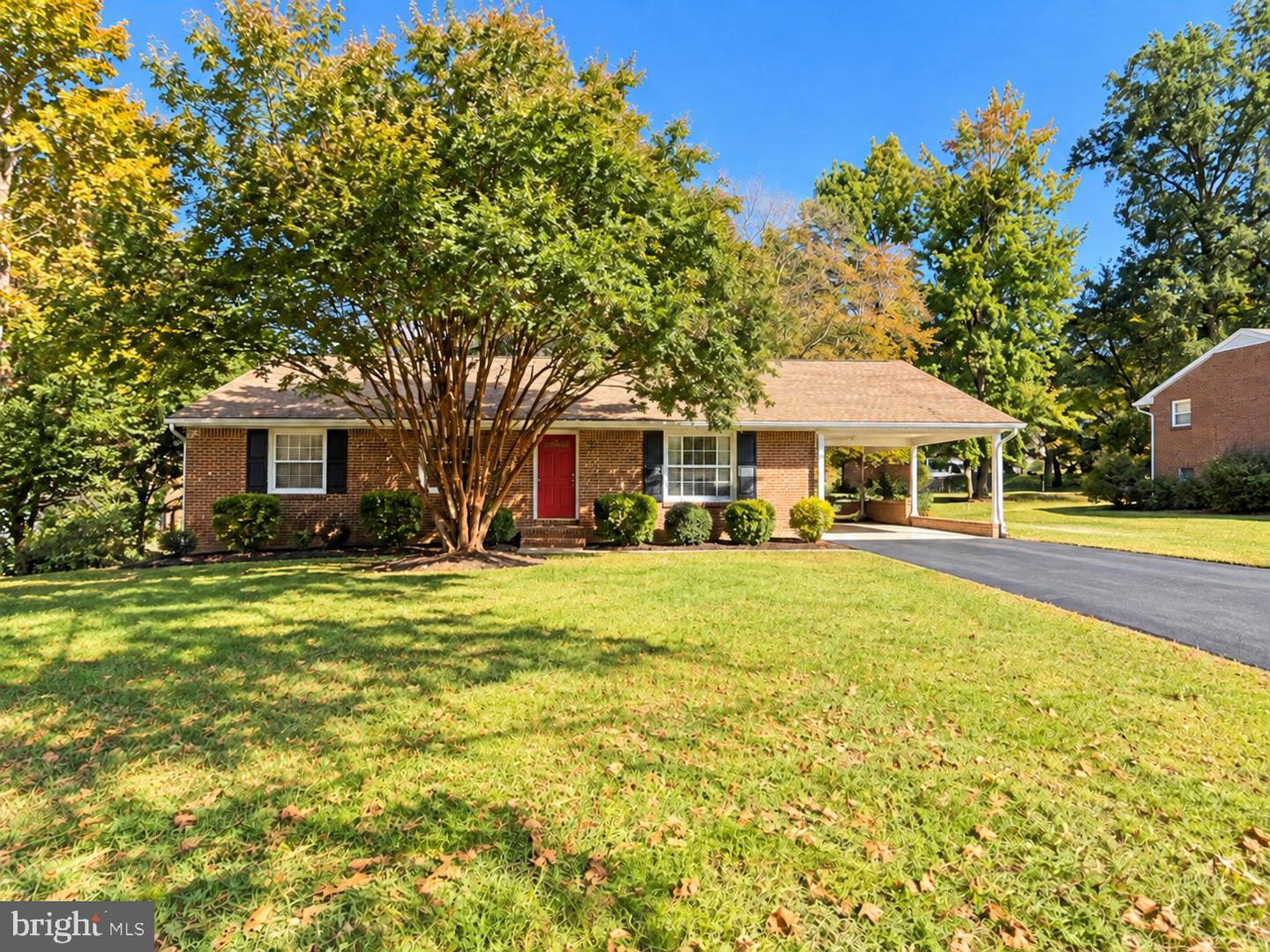 450 Ferry Rd — photo