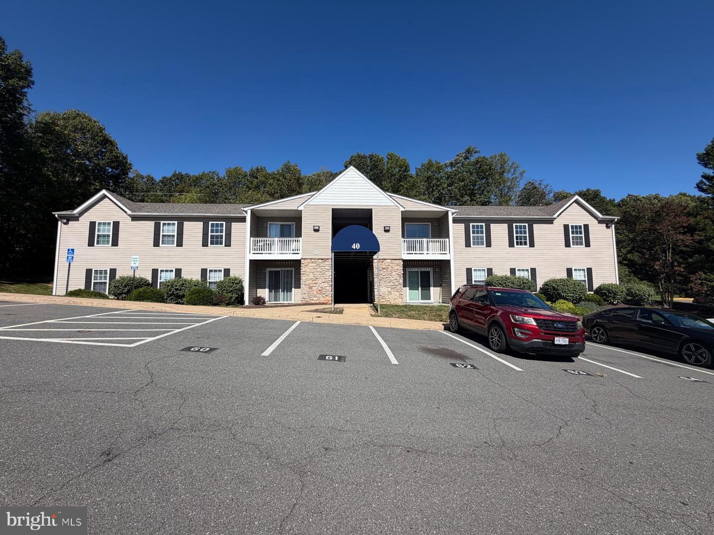 40 Smokewood Ct #200 — photo