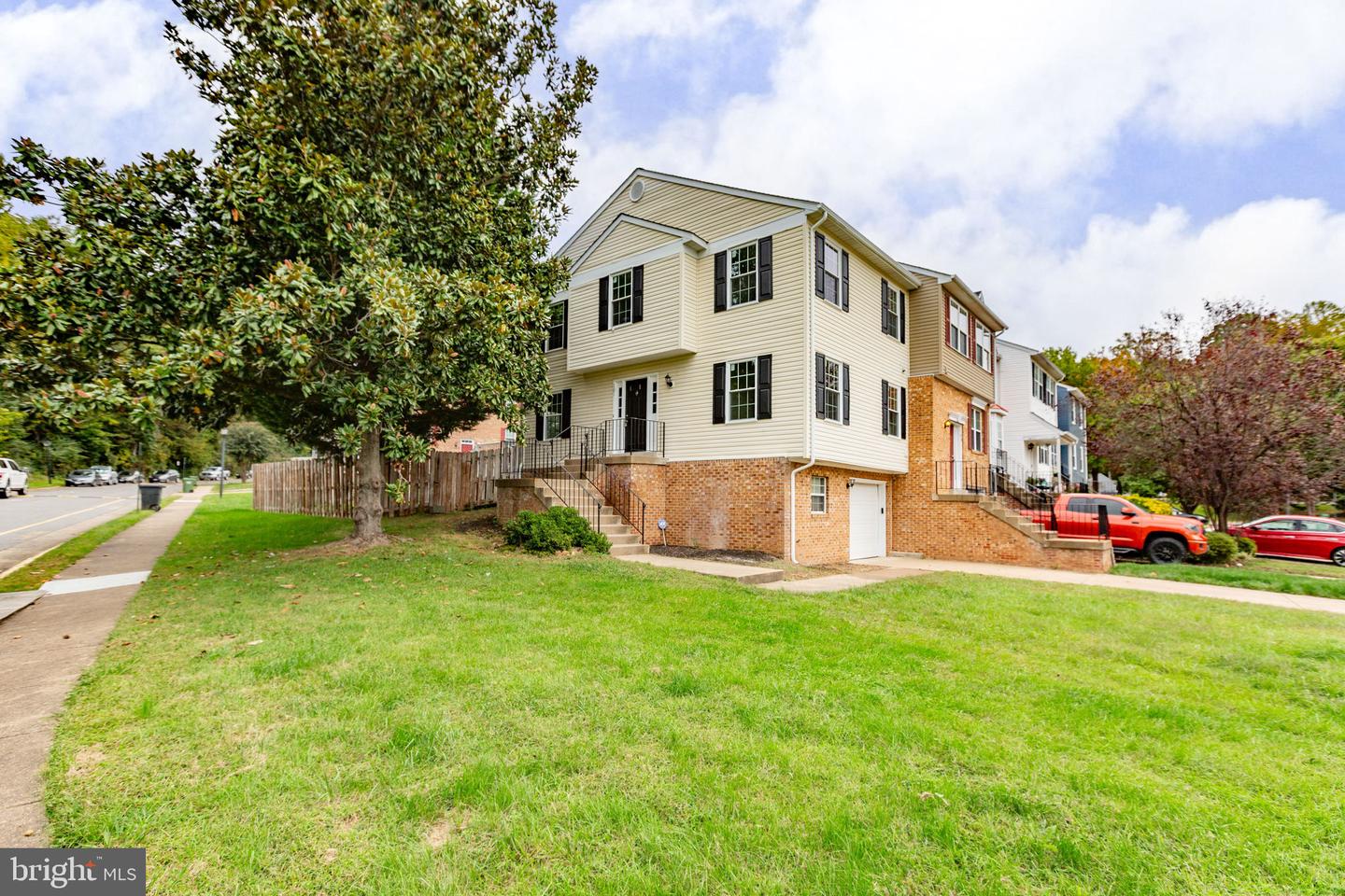 101 Blueridge Ct — photo