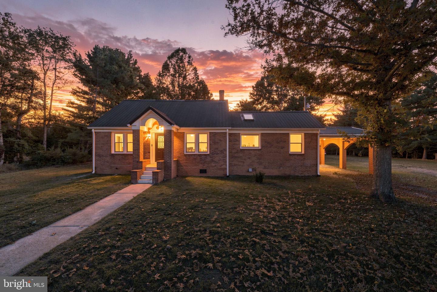 2228 Poplar Rd — photo