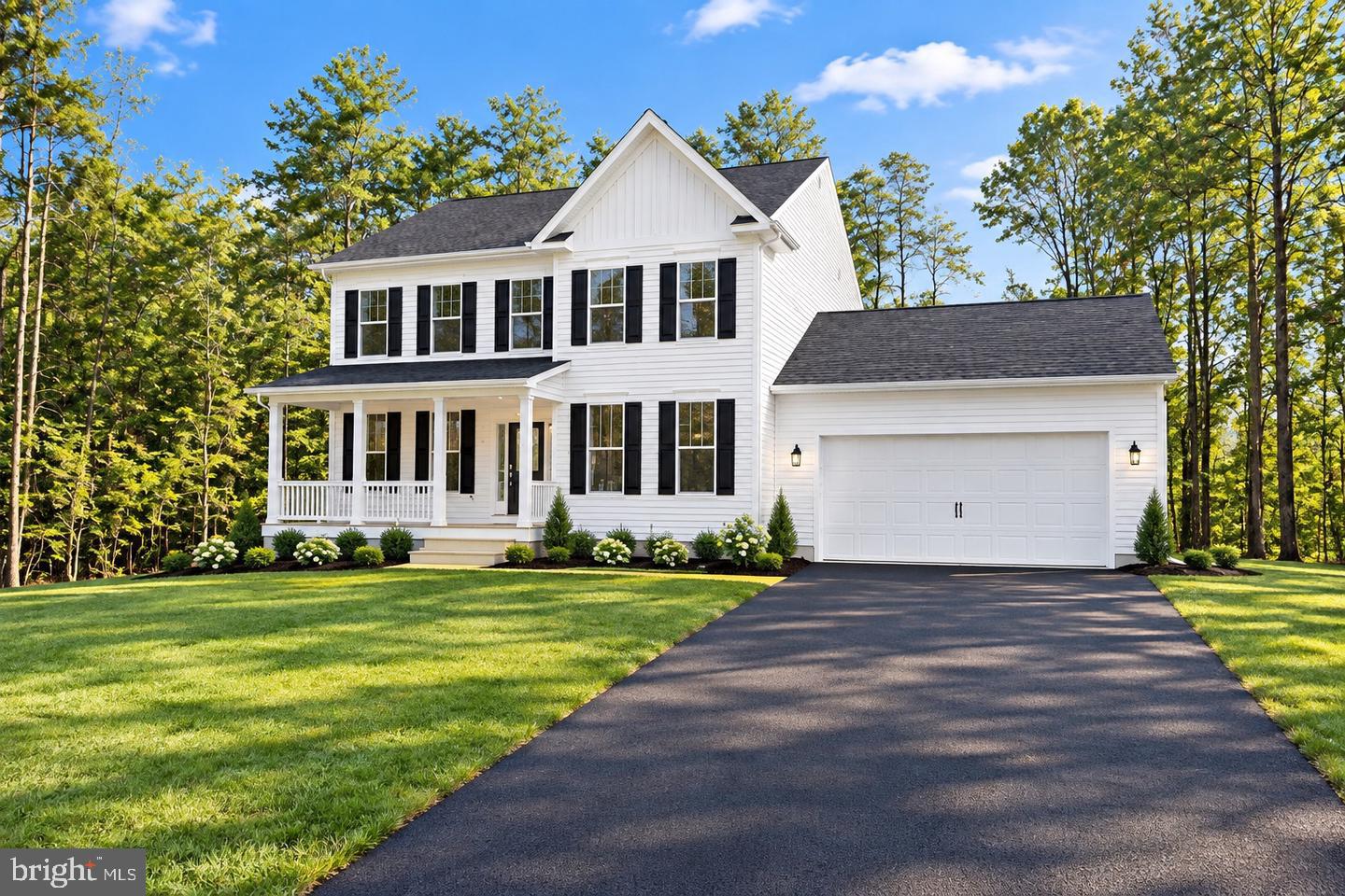 741 White Oak Rd — photo