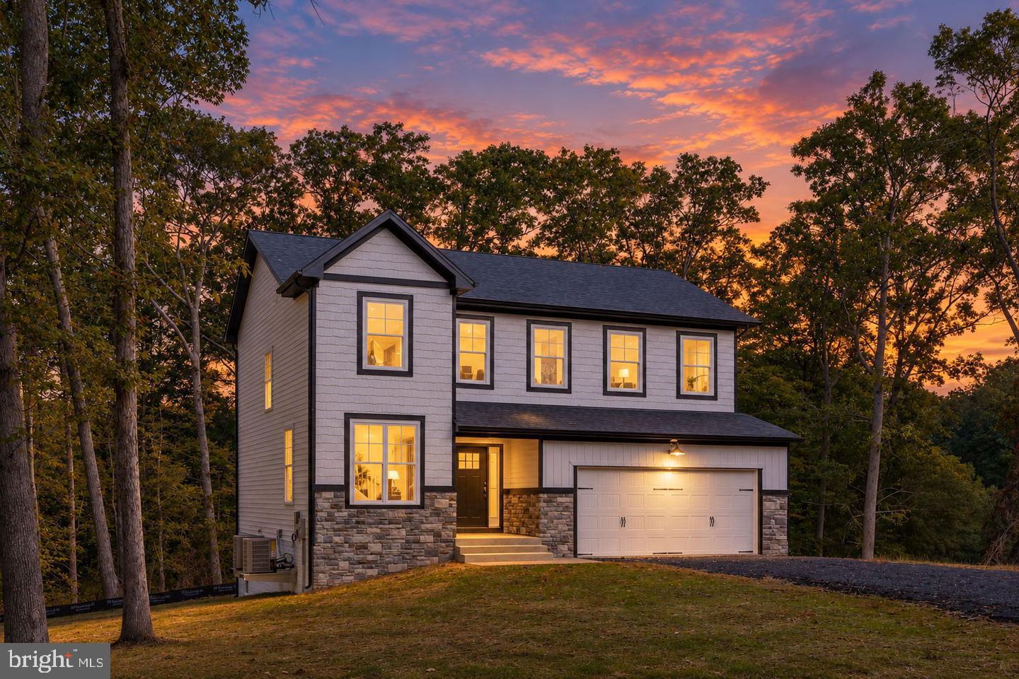 18 Tara Ln — photo