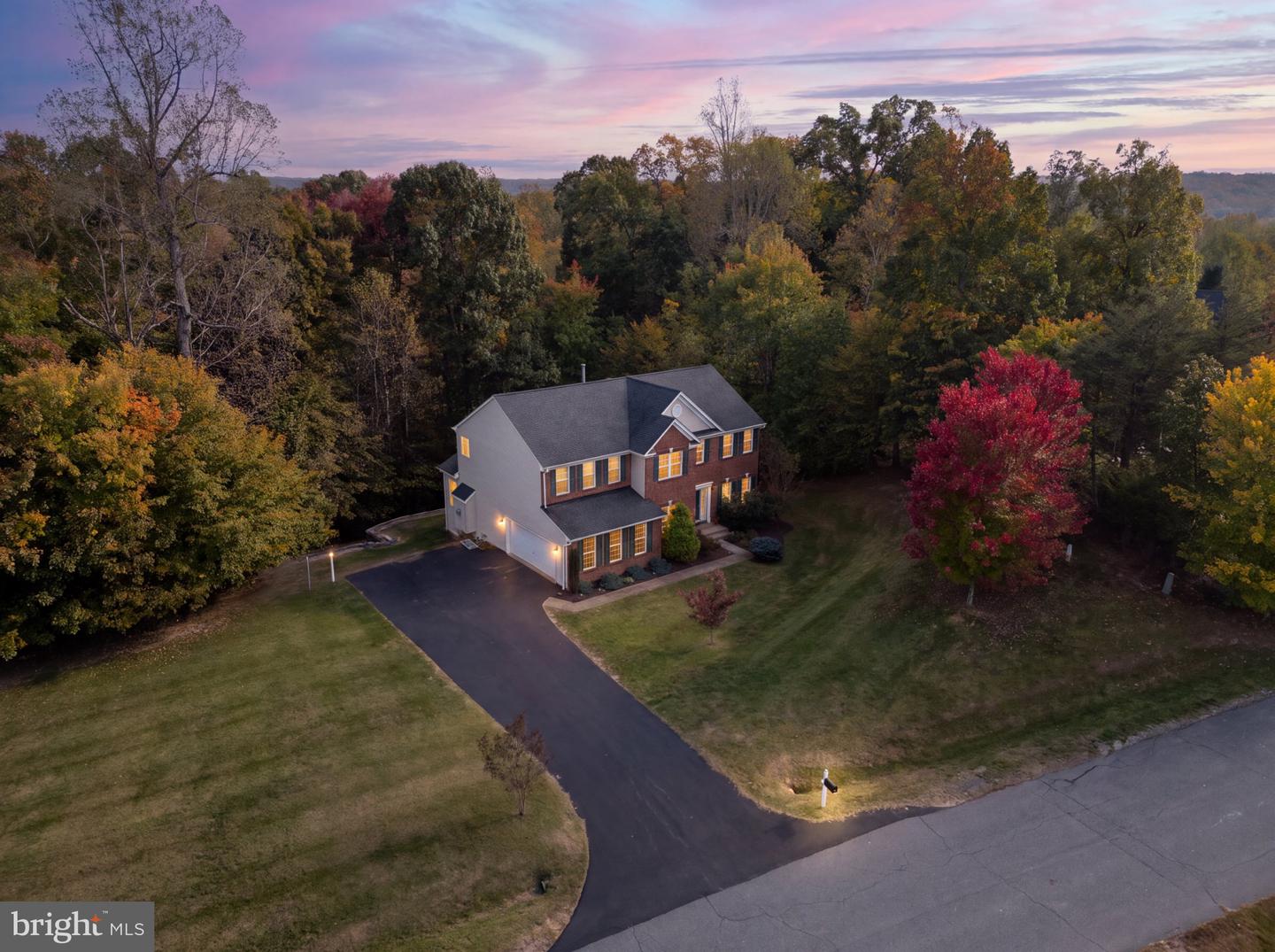 59 Twin Hill Ln — photo