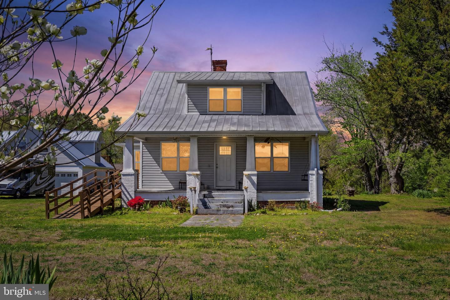 4809 Coles Point Rd — photo