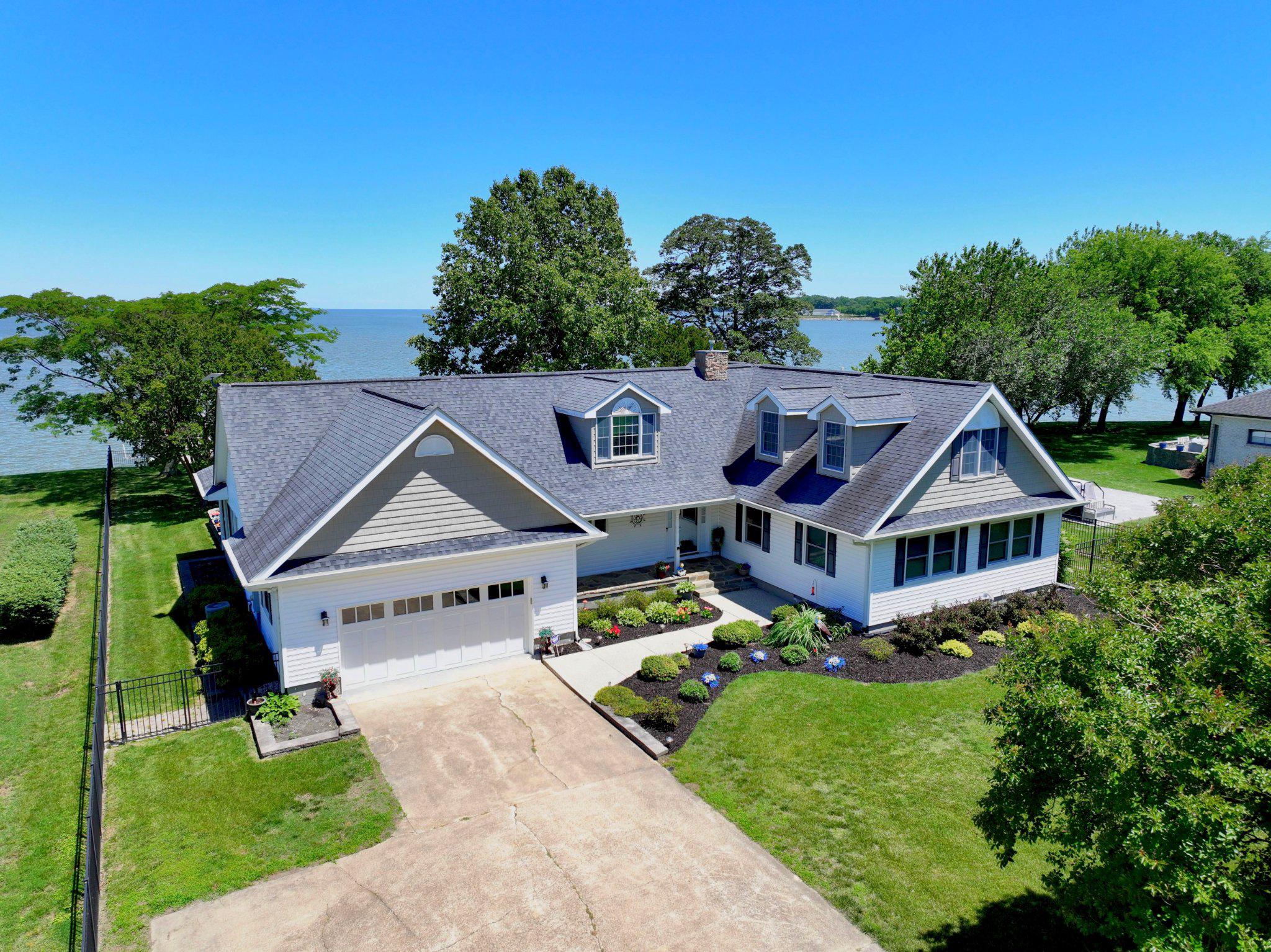 651 Barracks Beach Dr — photo