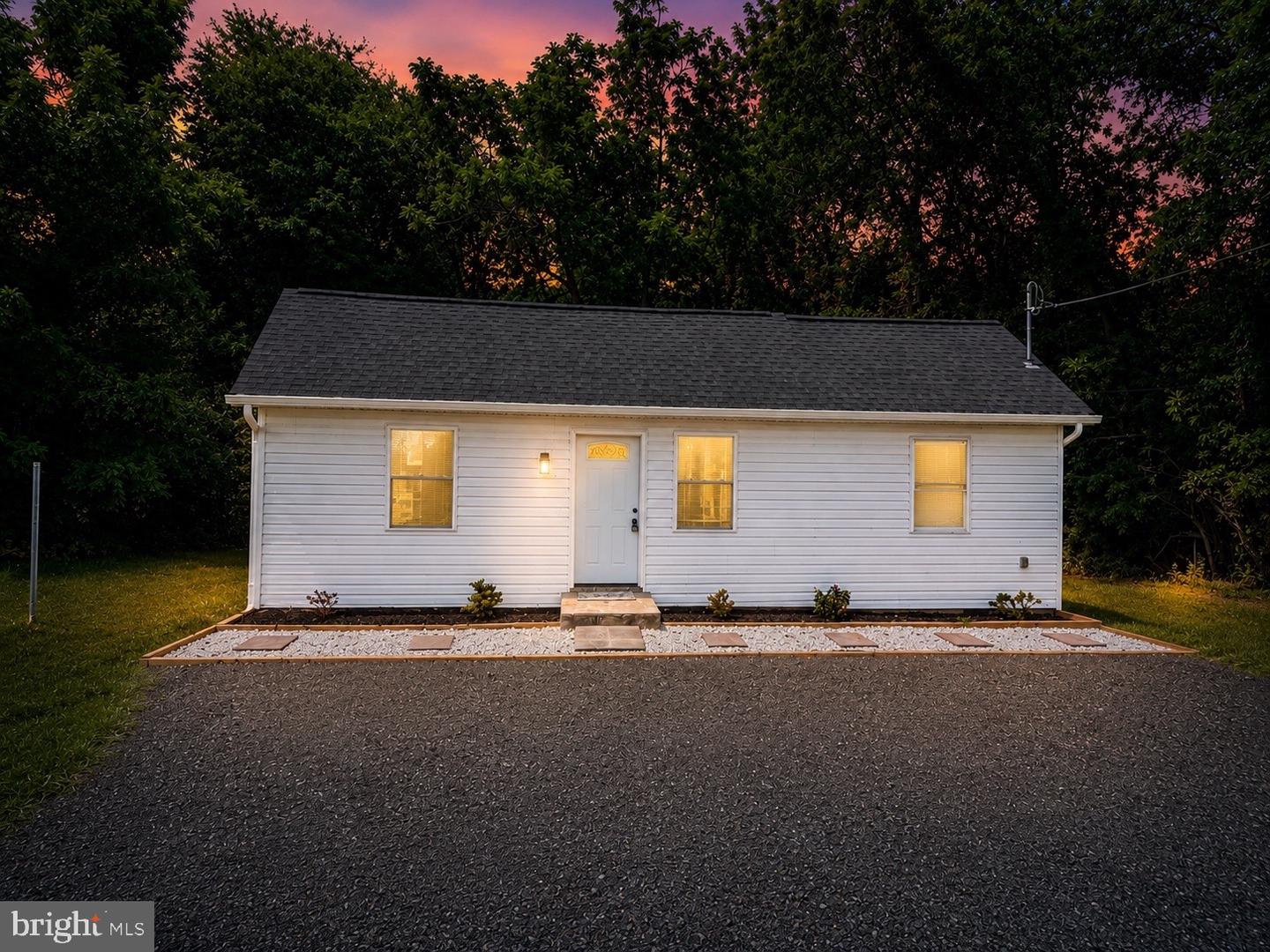 448 Poor Jack Rd — photo