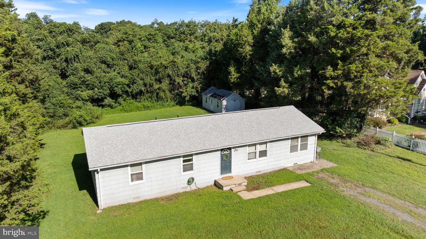 127 Fairfax Dr — photo