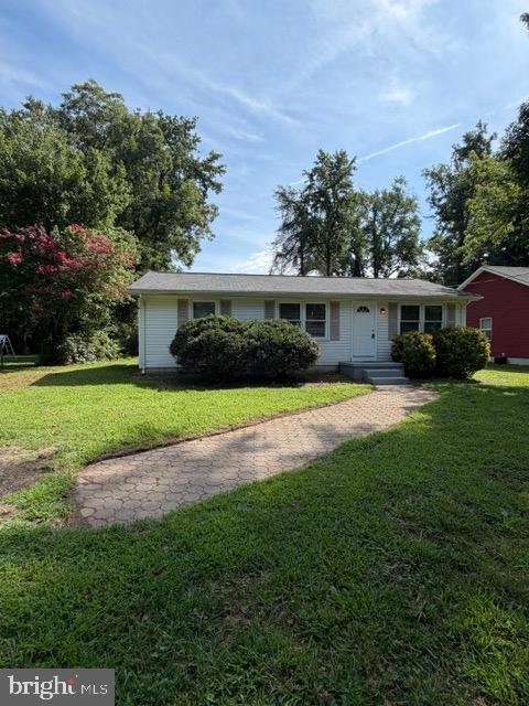 1562 Lakeview Dr — photo