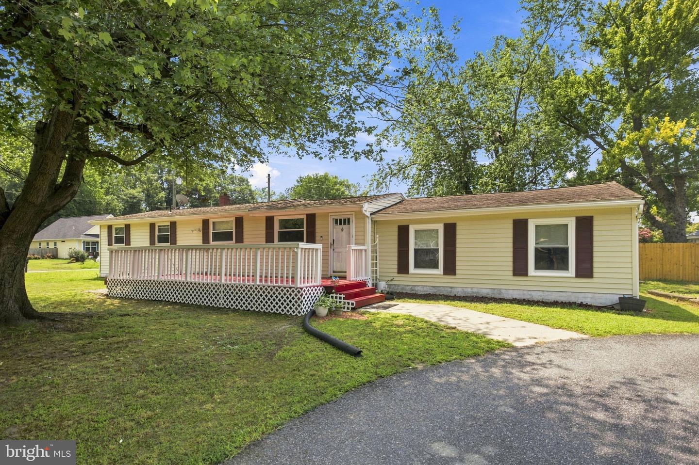 153 Richmond Rd — photo