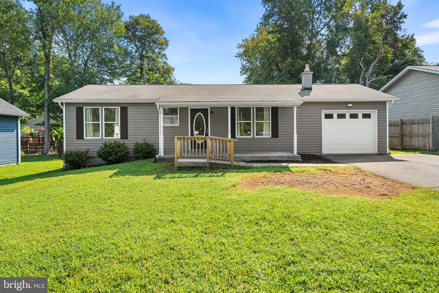 68 Dale Dr — photo