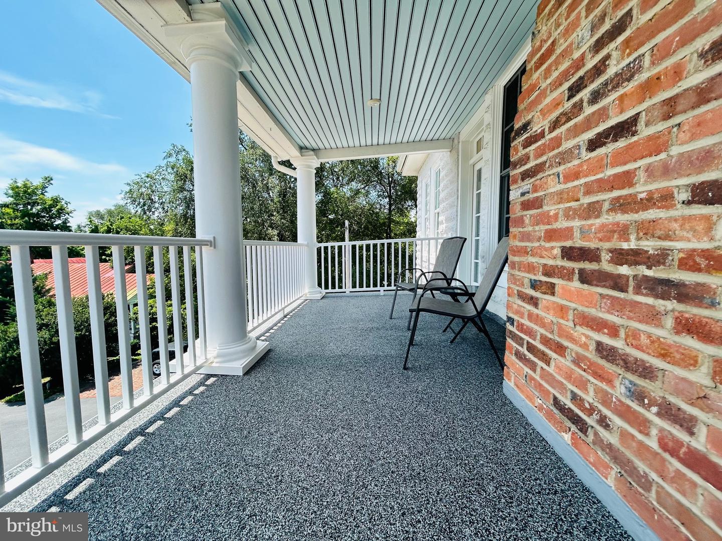411-U105 N Loudoun St #105 — photo