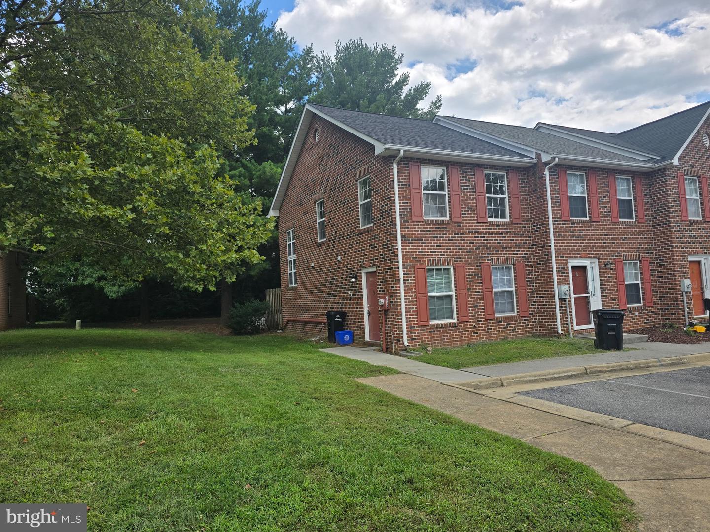 2640 Limestone Ct — photo